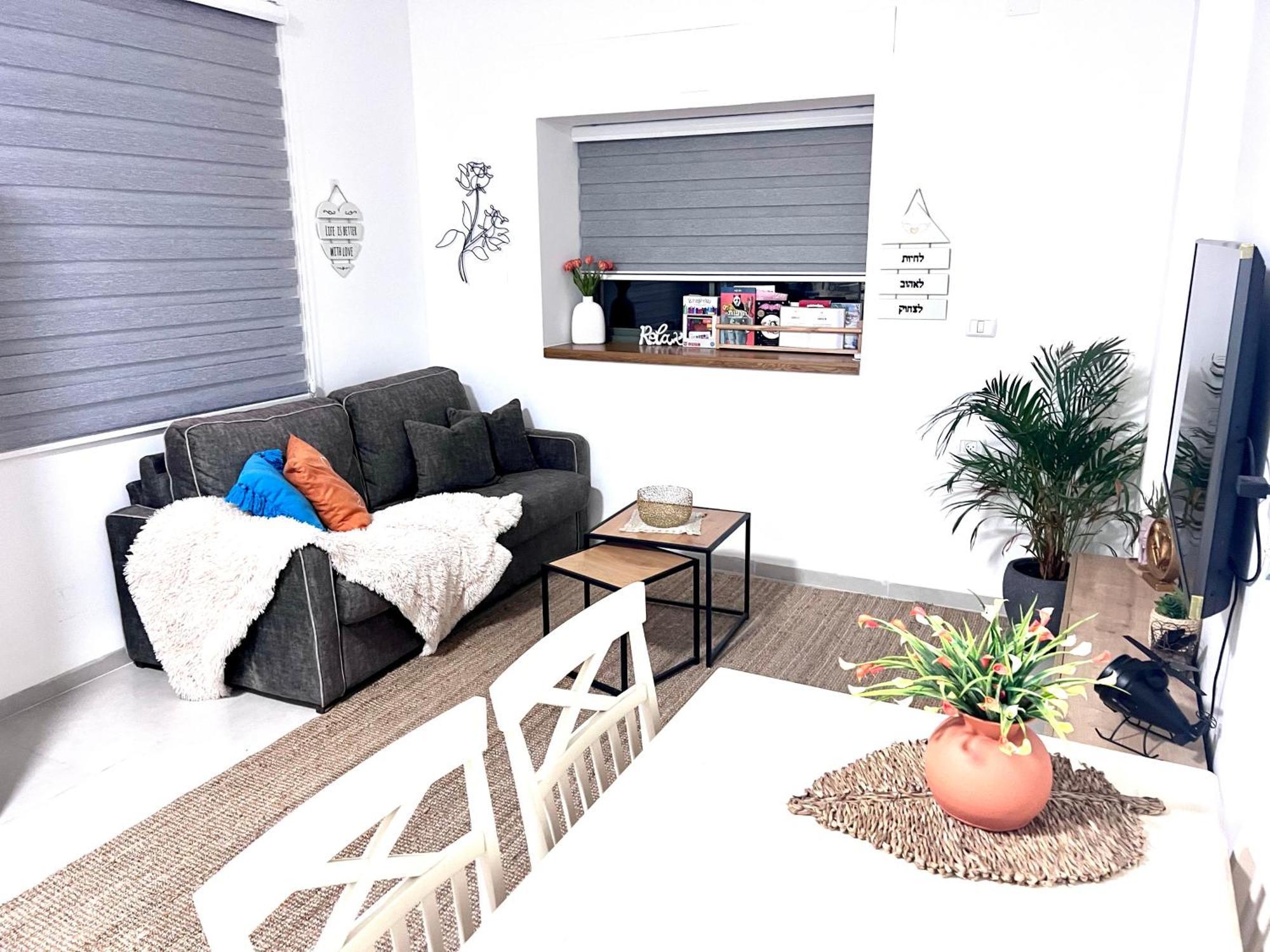 הפינה של טלי בנהריה - אירוח וספא בריאות מחומם Apartment ภายนอก รูปภาพ